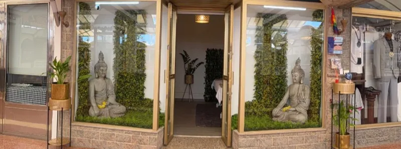 Green and Gold Massage